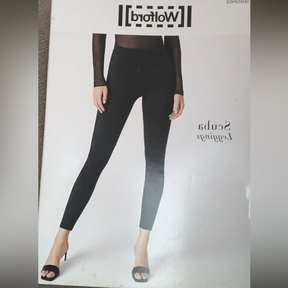 Wilford scuba leggings in black